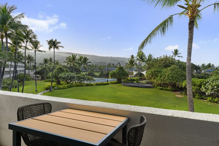 OUTRIGGER Kona Resort & Spa