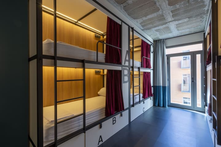 The Central House Madrid Lavapiés - Hostel