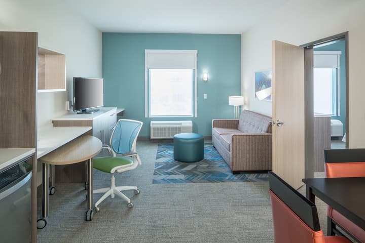 Home2 Suites by Hilton Cape Canaveral Cruise Port, FL