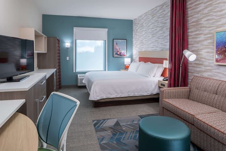 Home2 Suites by Hilton Cape Canaveral Cruise Port, FL