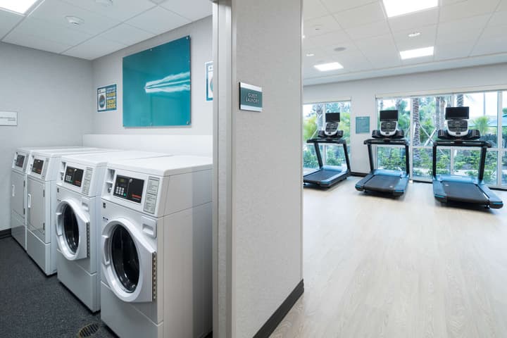 Home2 Suites by Hilton Cape Canaveral Cruise Port, FL