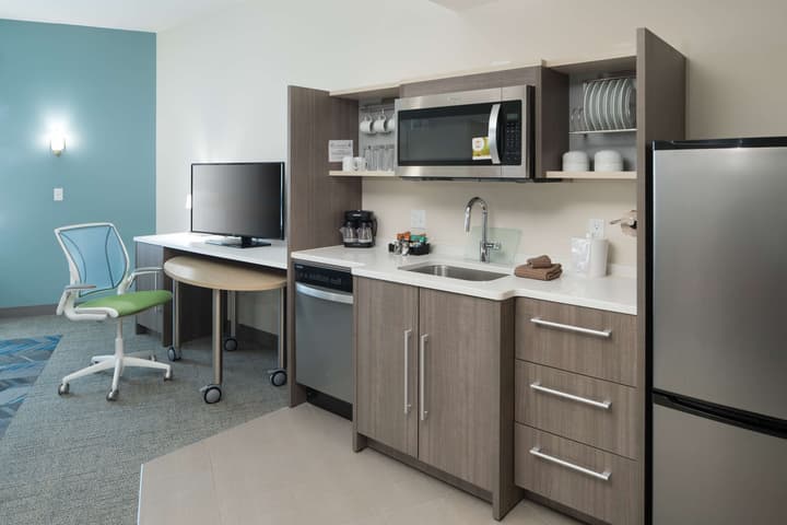 Home2 Suites by Hilton Cape Canaveral Cruise Port, FL