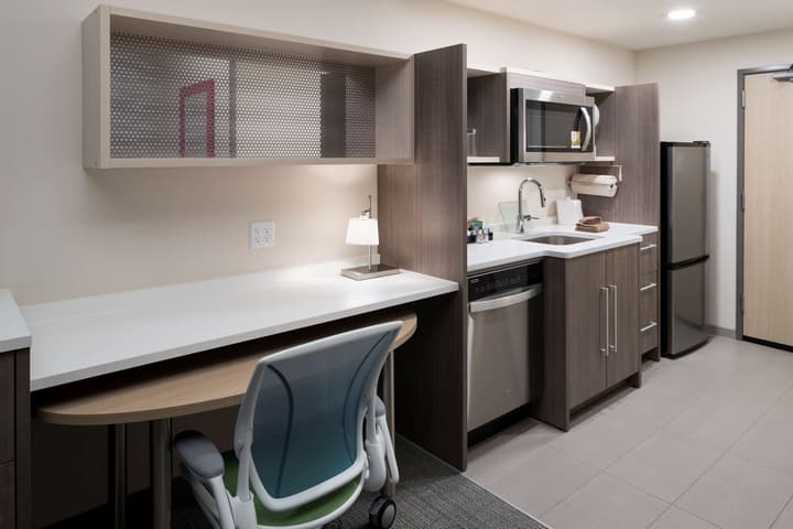 Home2 Suites by Hilton Cape Canaveral Cruise Port, FL