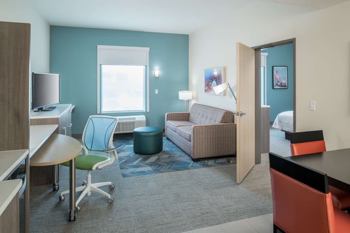 Home2 Suites by Hilton Cape Canaveral Cruise Port, FL