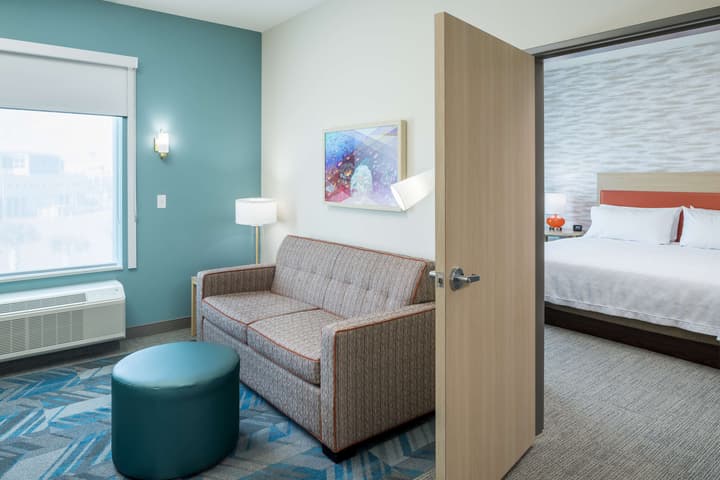 Home2 Suites by Hilton Cape Canaveral Cruise Port, FL