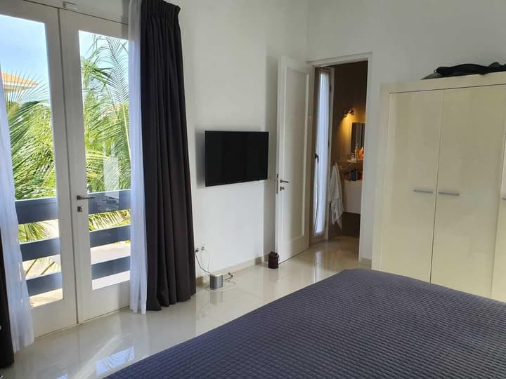 B&B Curacao nv