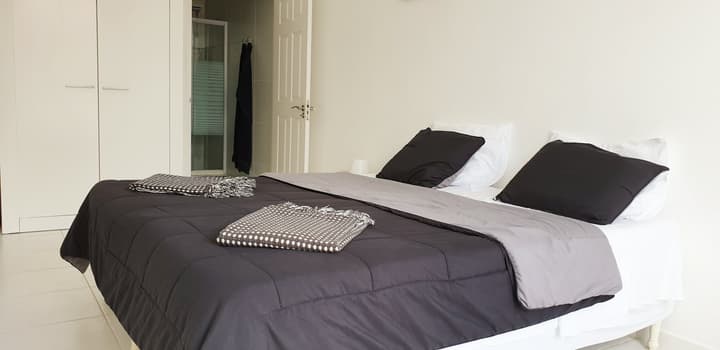 B&B Curacao nv