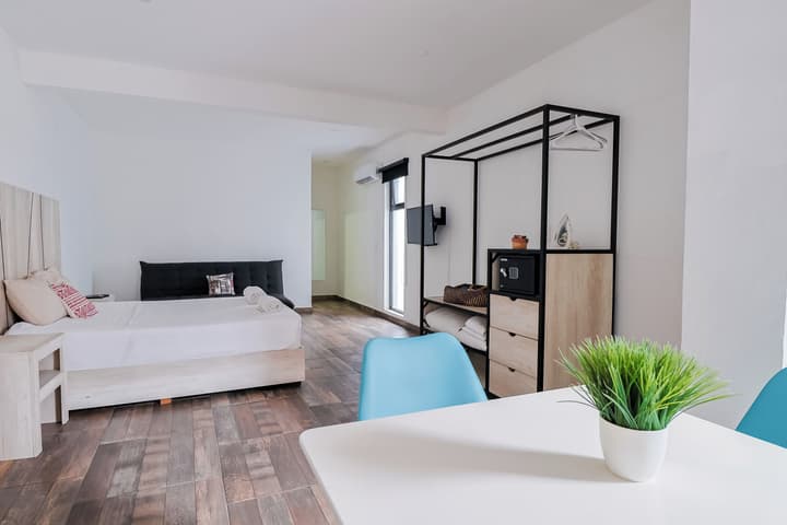 Arkana 9 by Grupo Amber
