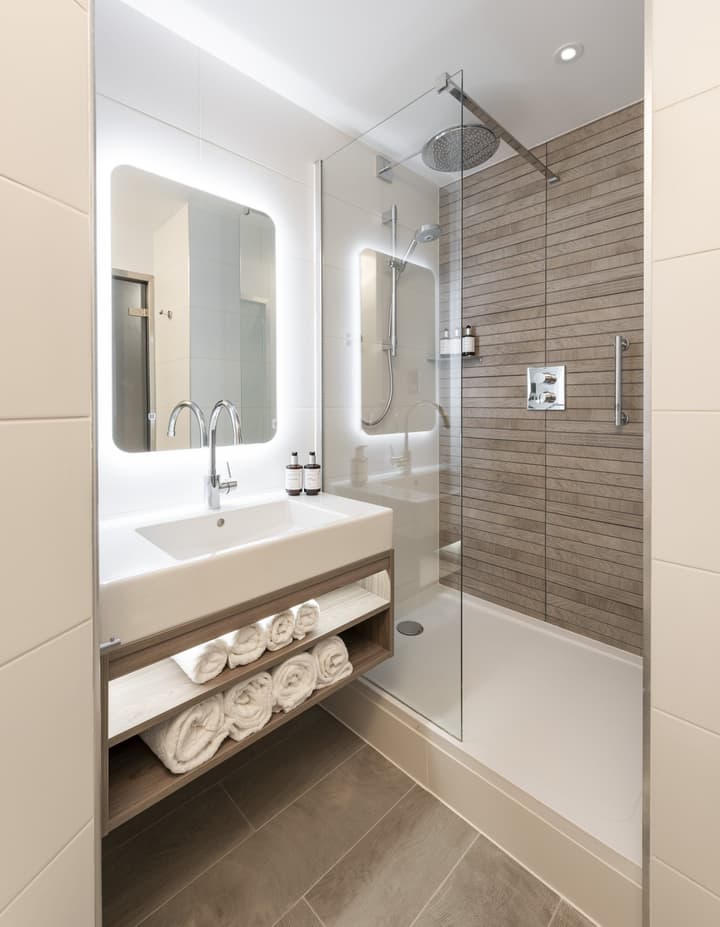 voco Edinburgh-Haymarket by IHG