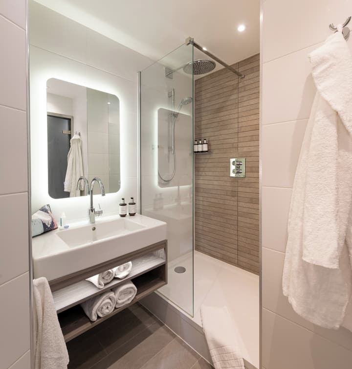 voco Edinburgh-Haymarket by IHG