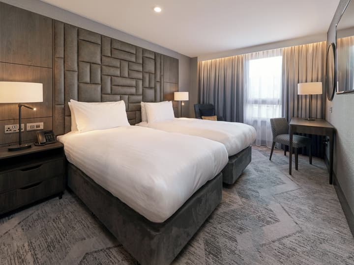 voco Edinburgh-Haymarket by IHG