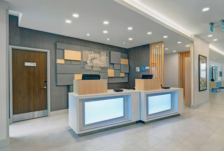 Holiday Inn Express & Suites Collingwood by IHG