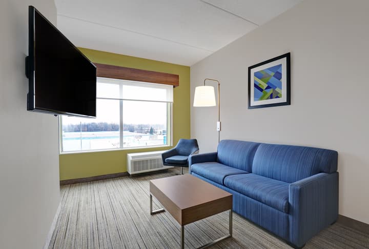 Holiday Inn Express & Suites Collingwood by IHG