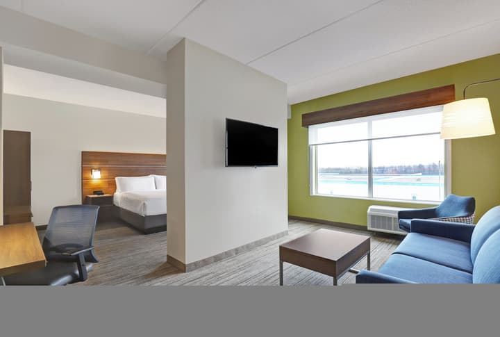 Holiday Inn Express & Suites Collingwood by IHG
