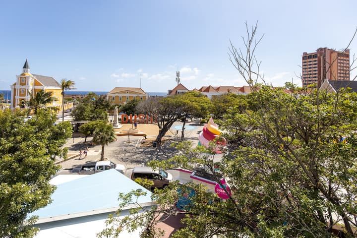 Royal Apartments City Centre Willemstad