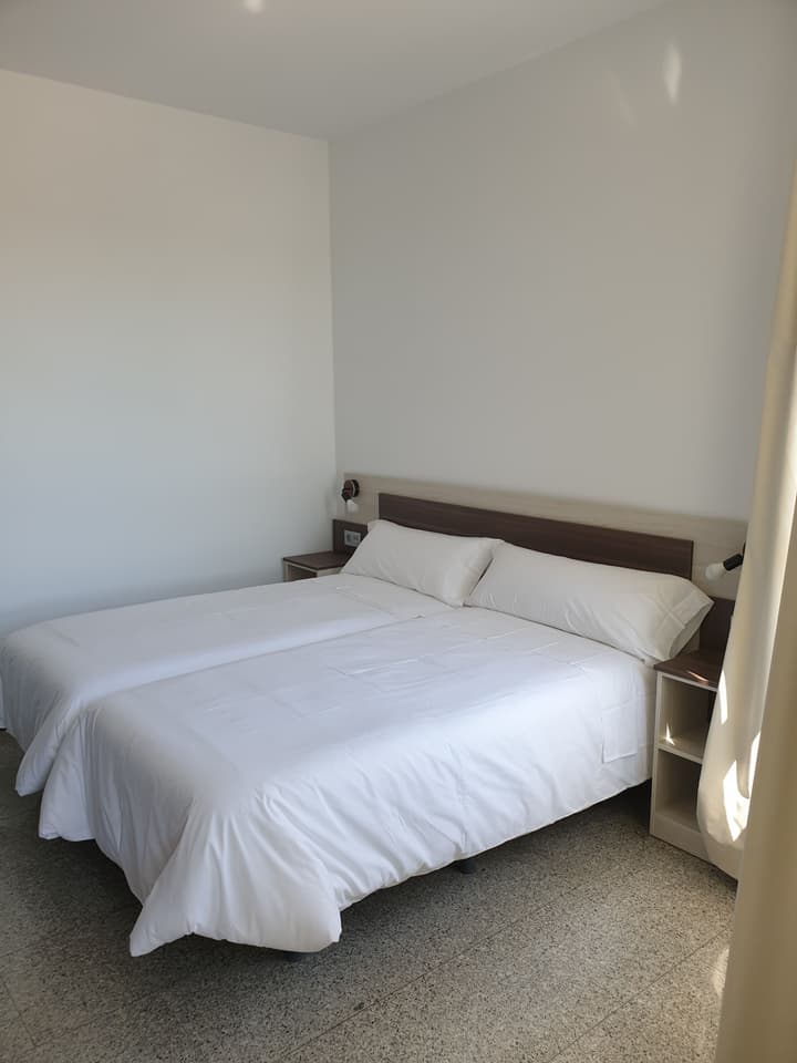 Mesón-Hostal La Cabaña