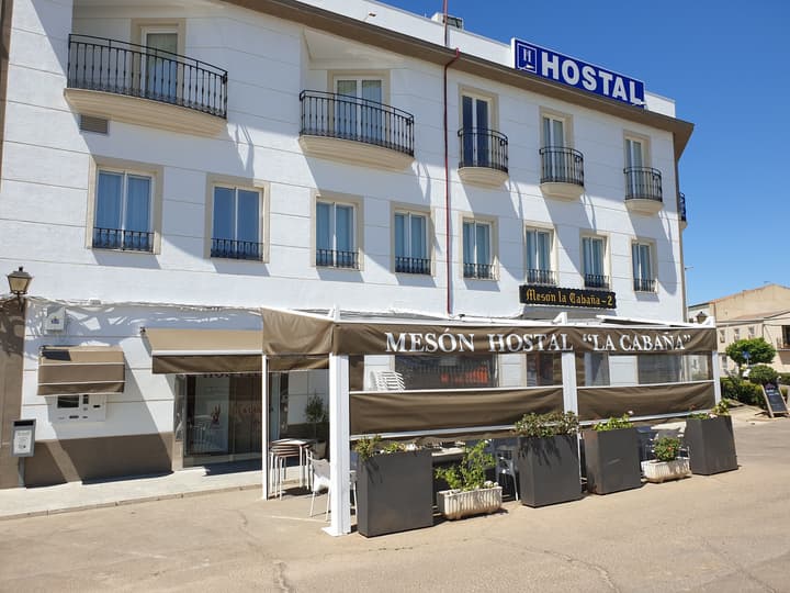 Mesón-Hostal La Cabaña