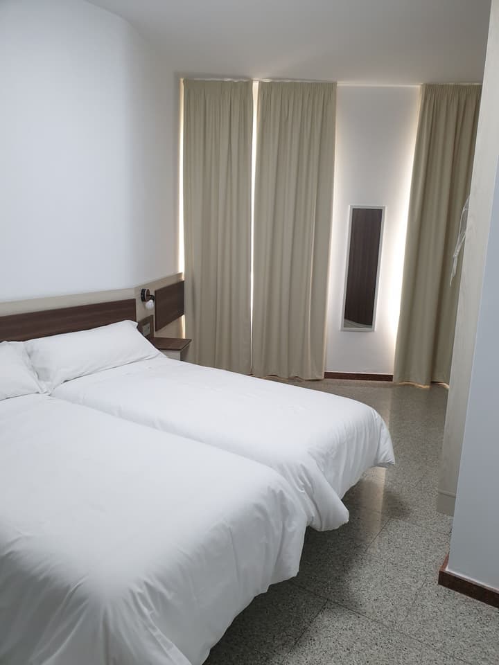 Mesón-Hostal La Cabaña