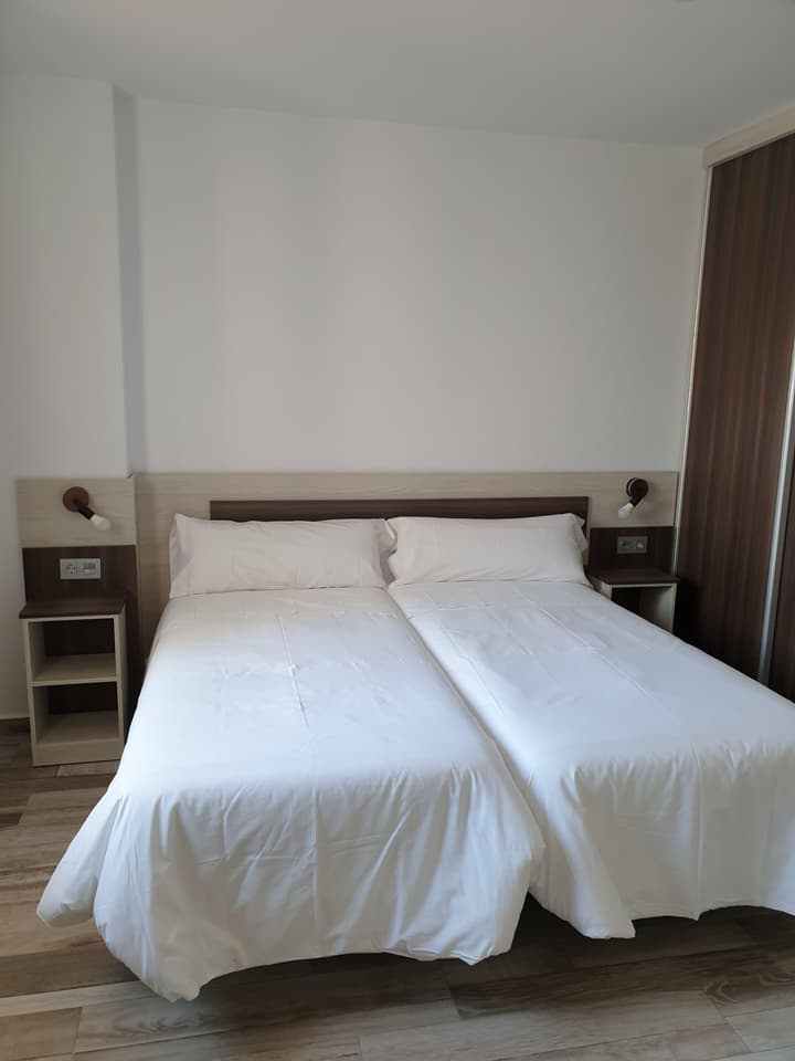 Mesón-Hostal La Cabaña