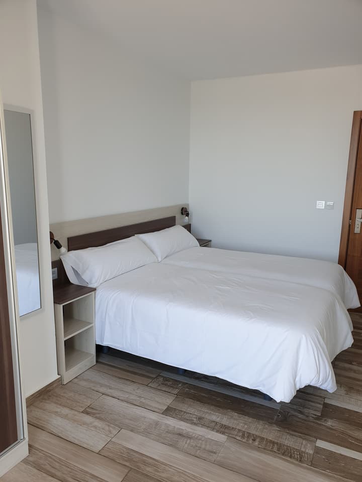 Mesón-Hostal La Cabaña