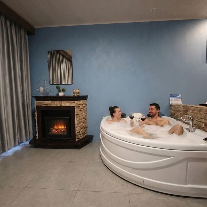 Yellow Tree Suites