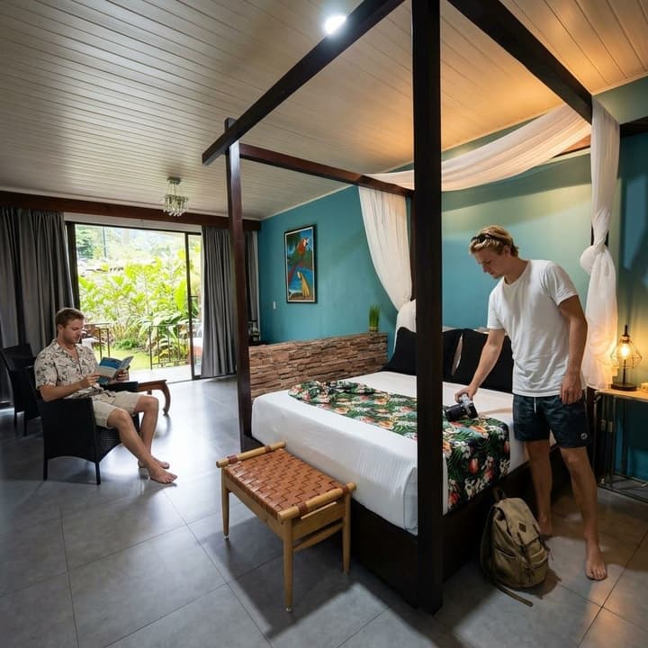 Yellow Tree Suites