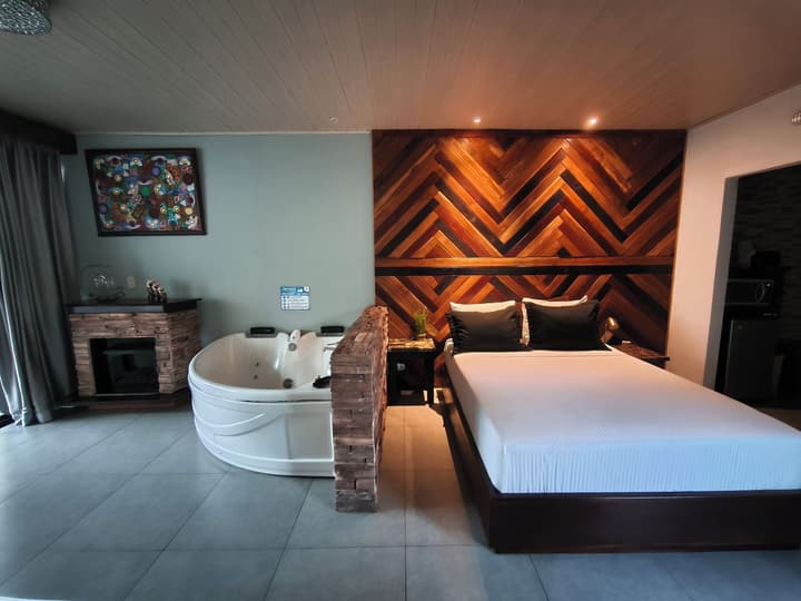 Yellow Tree Suites