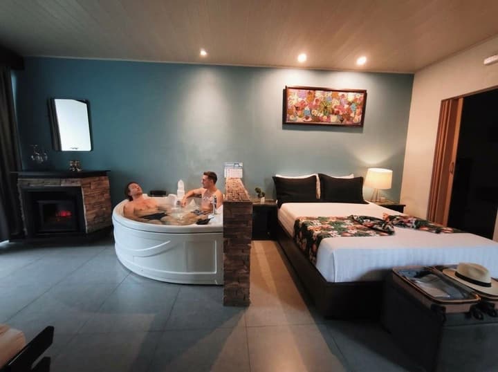 Yellow Tree Suites