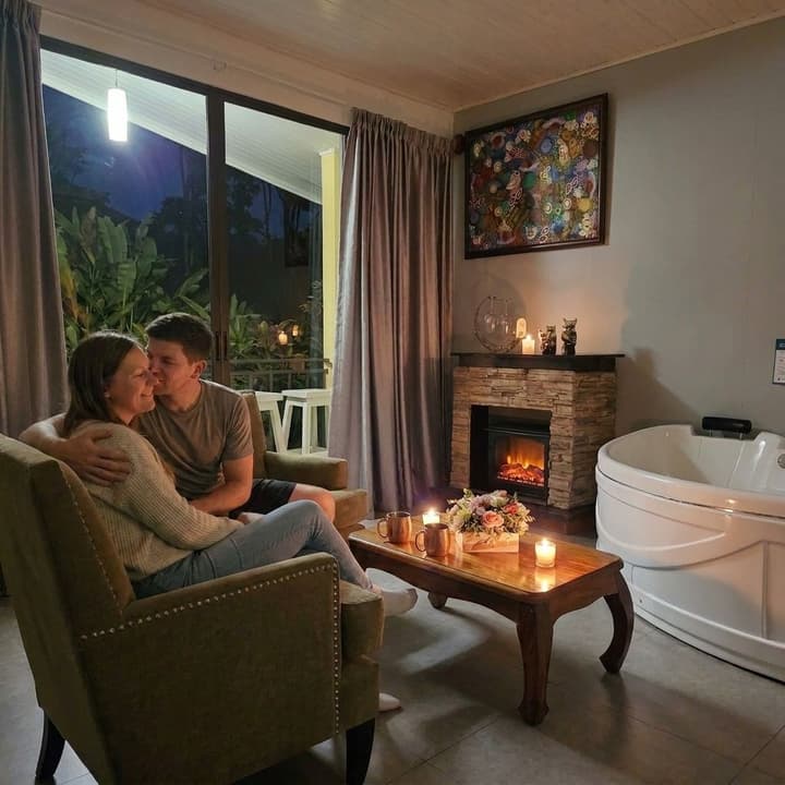 Yellow Tree Suites