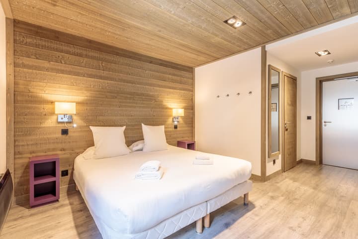 Victoria Lodge, Friendly Hotel