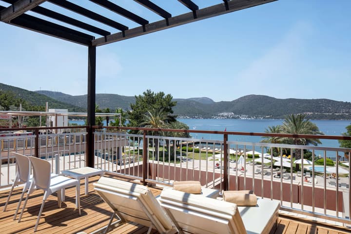 DoubleTree by Hilton Bodrum Işıl Club Ultra All Inclusive Resort