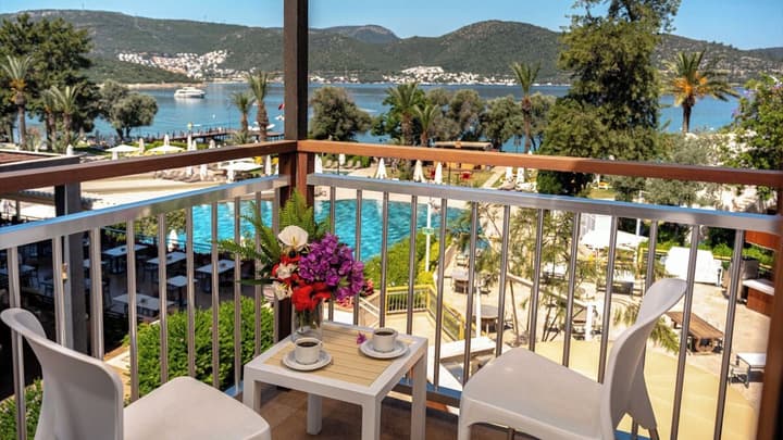 DoubleTree by Hilton Bodrum Işıl Club Ultra All Inclusive Resort