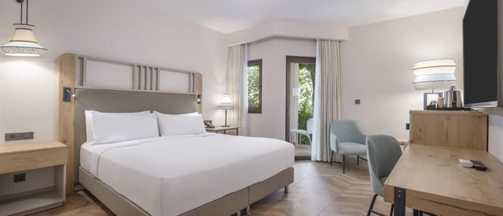 DoubleTree by Hilton Bodrum Işıl Club Resort