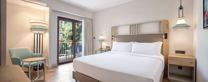 DoubleTree by Hilton Bodrum Işıl Club Ultra All Inclusive Resort