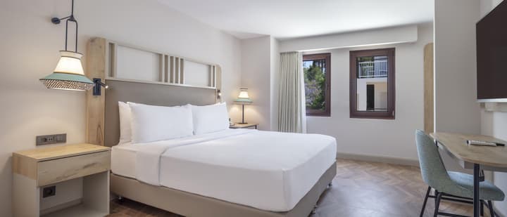 DoubleTree by Hilton Bodrum Işıl Club Resort