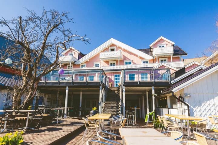 Victoria Hotel