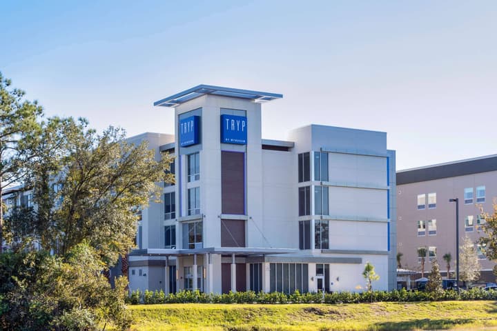 TRYP by Wyndham Orlando