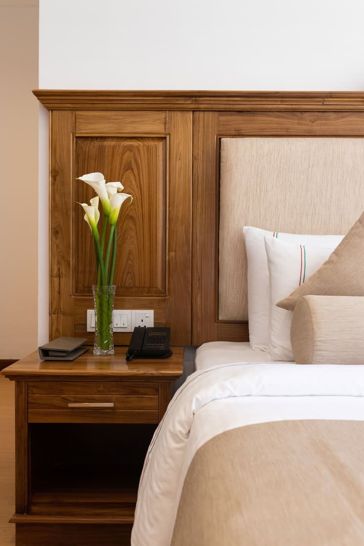 Araliya Red - Budget friendly Hotel- Where you find stunning 360 panoramic view of Nuwara Eliya