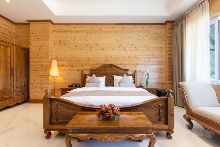 Araliya Red - Budget friendly Hotel- Where you find stunning 360 panoramic view of Nuwara Eliya