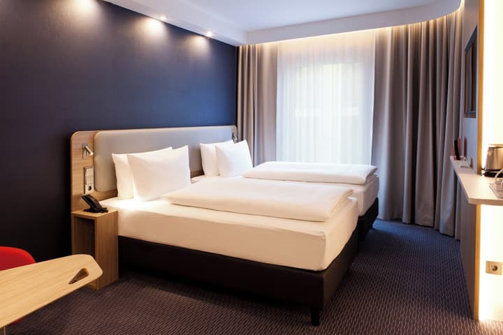Holiday Inn Express Munich - Olympiapark by IHG