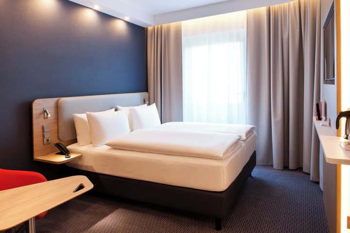 Holiday Inn Express Munich - Olympiapark by IHG