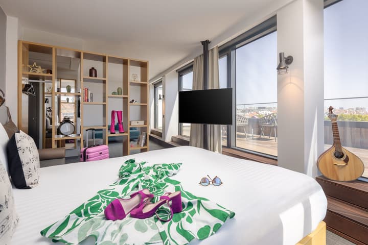 Moxy Lisbon City