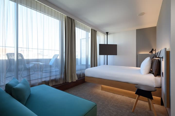 Moxy Lisbon City