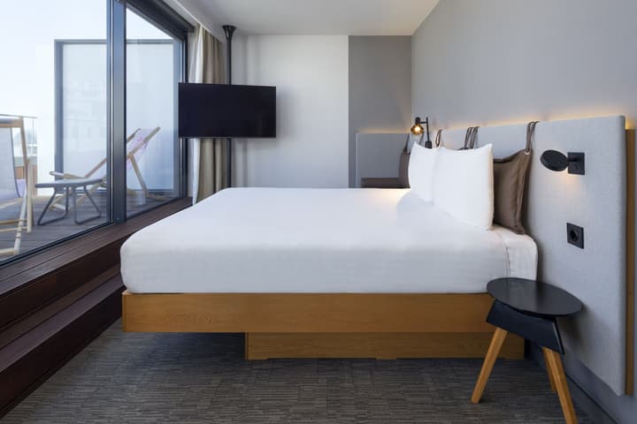 Moxy Lisbon City