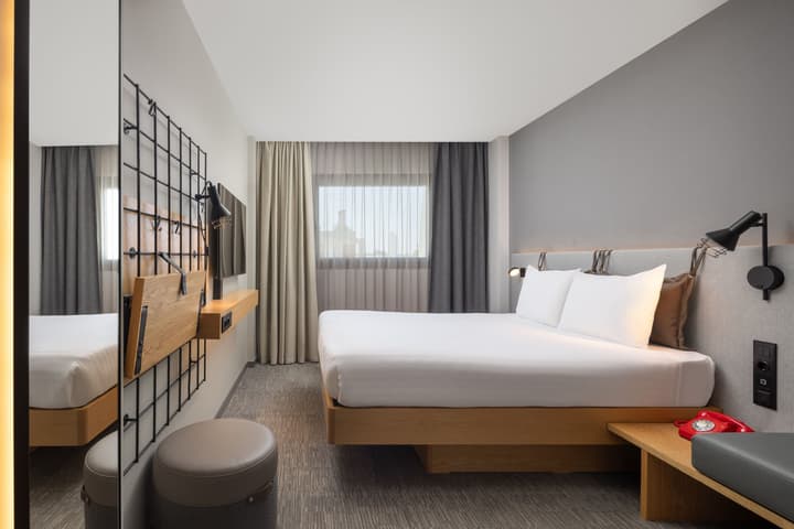 Moxy Lisbon City