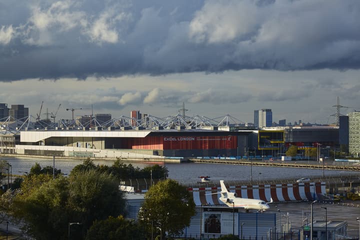 Courtyard by Marriott London City Airport