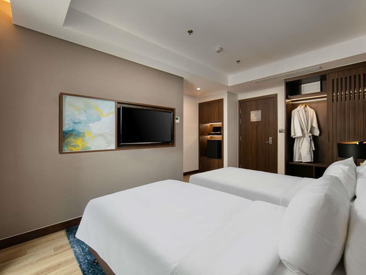 Mövenpick Living West Hanoi
