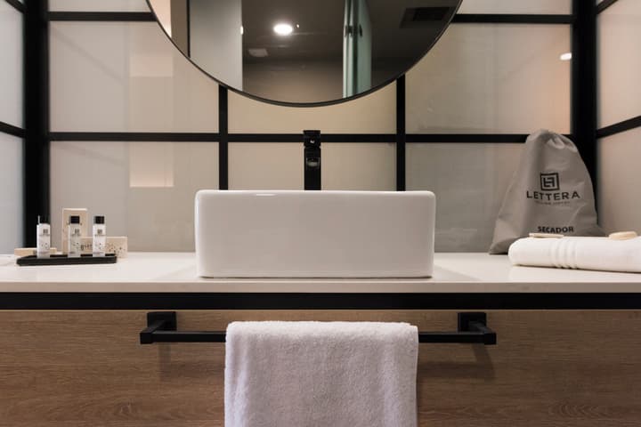 Lettera Hotel