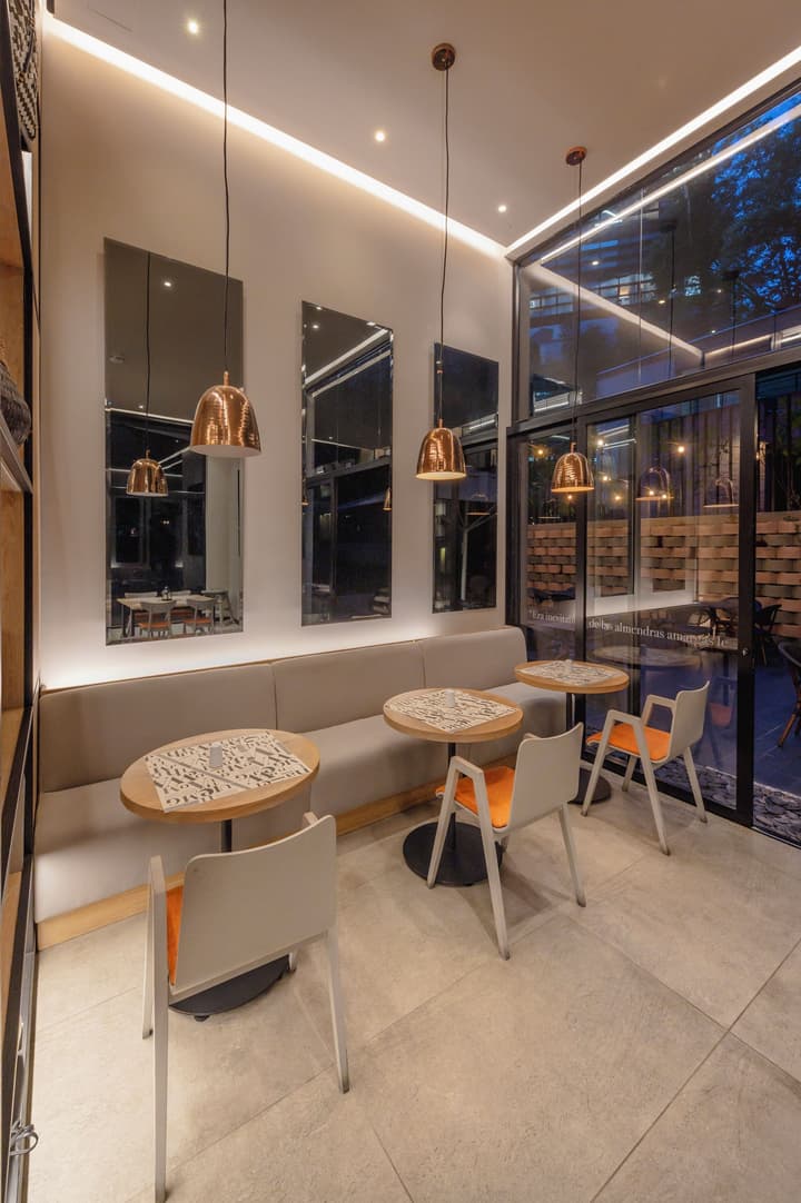 Lettera Hotel