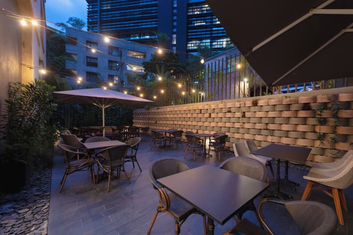 Lettera Hotel